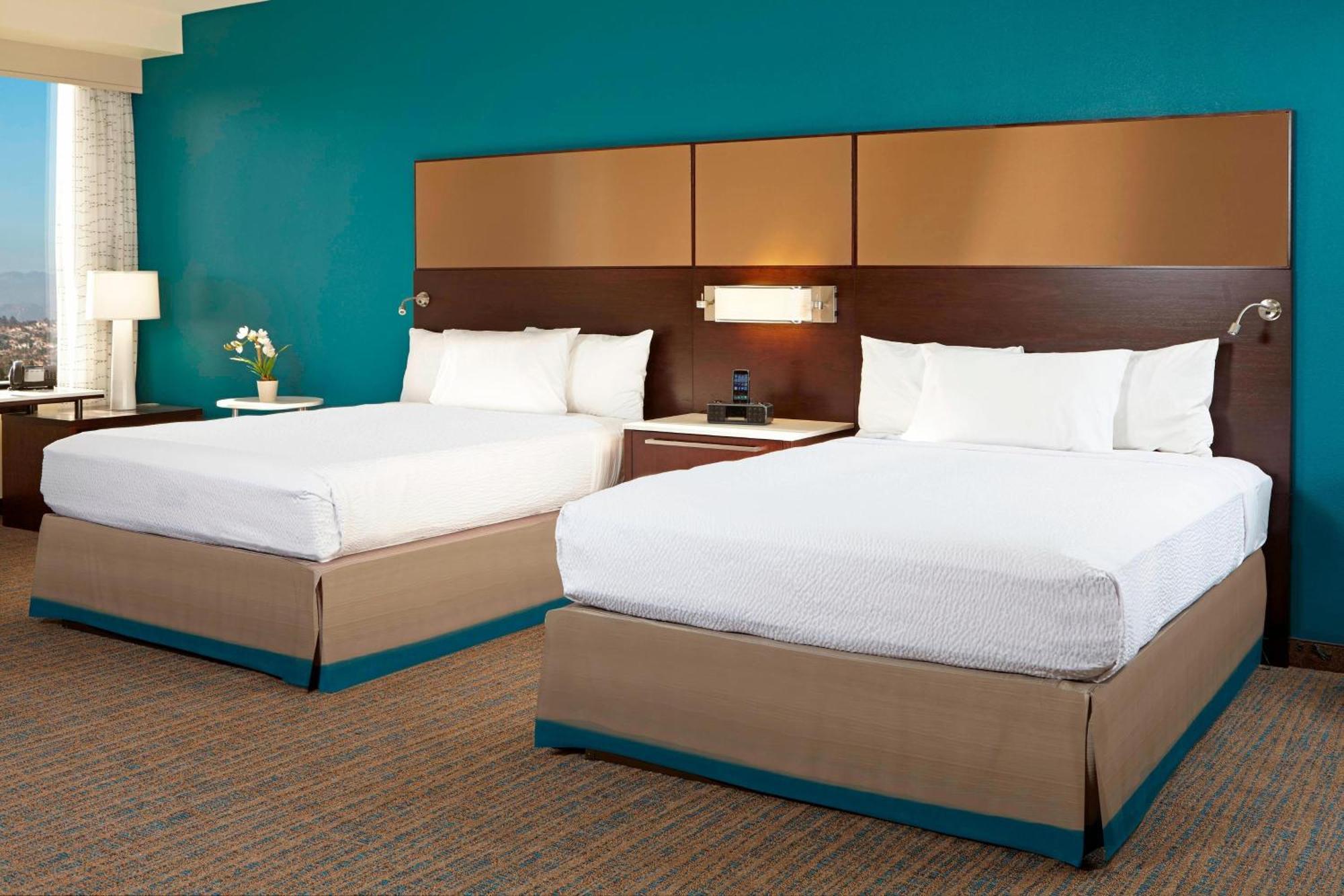 By Marriott Angeles Lax/century Boulevard Hotel Los Angeles