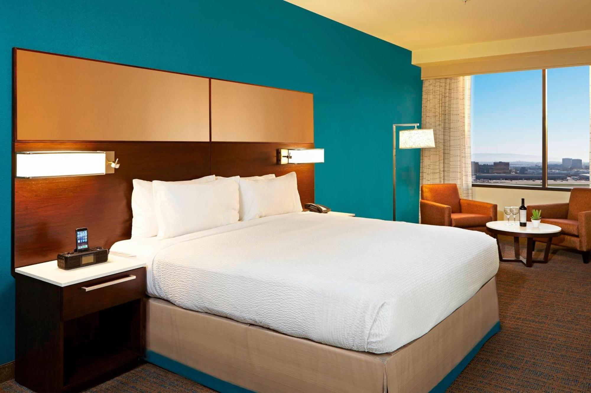 By Marriott Angeles Lax/century Boulevard Los Ángeles